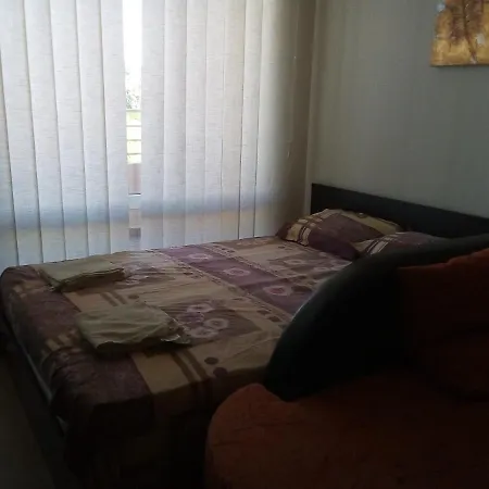 Lovely Studio In A Family Oriented - Fort Noks Apartmán